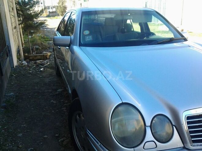 Mercedes E 240 1998, 275,000 km - 2.4 l - Bakı