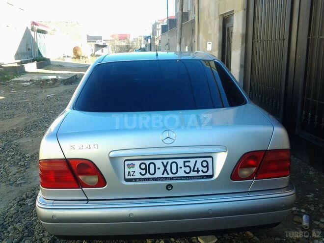 Mercedes E 240 1998, 275,000 km - 2.4 l - Bakı