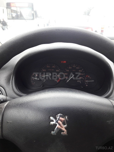 Peugeot 206 2004, 230,000 km - 1.4 л - Bakı