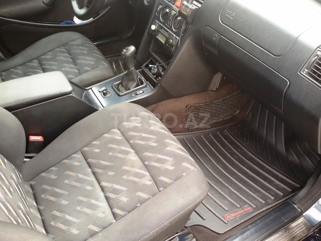 Mercedes C 180 1999, 211,000 km - 1.8 л - Bakı