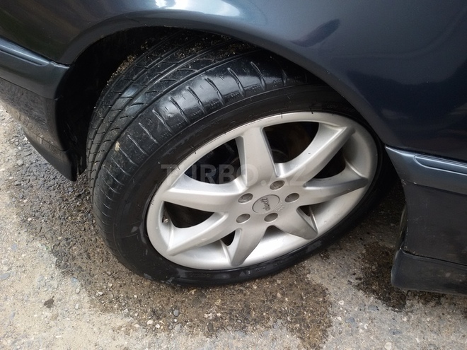 Mercedes C 180 1999, 211,000 km - 1.8 л - Bakı