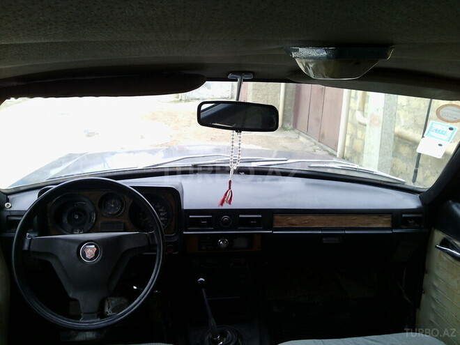 GAZ 24 1975, 425,736 km - 2.4 l - Bakı