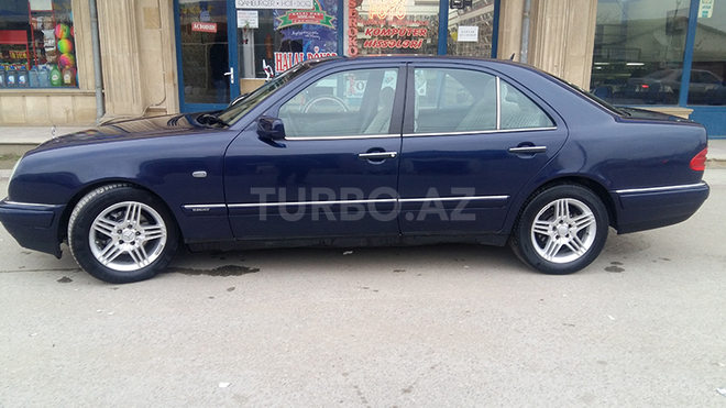 Mercedes E 200 1997, 320,000 km - 2.0 l - Sumqayıt