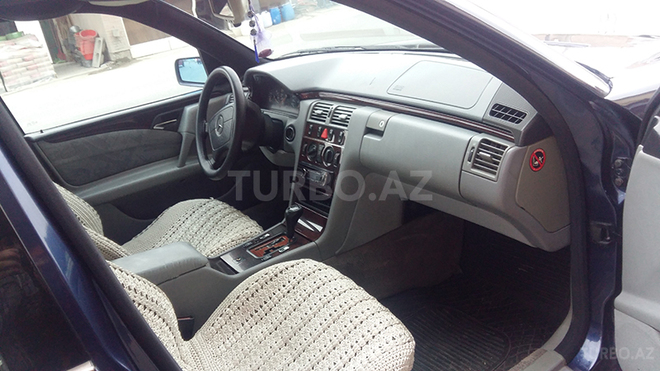 Mercedes E 200 1997, 320,000 km - 2.0 l - Sumqayıt
