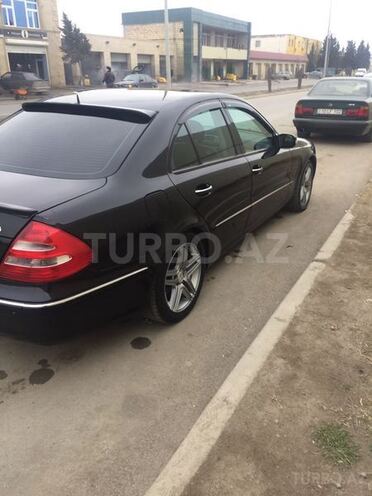 Mercedes E 240 2004, 240,000 km - 2.4 л - Sumqayıt