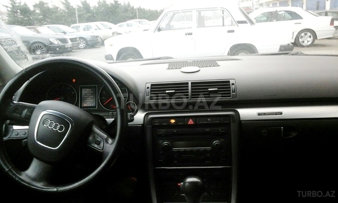 Audi A4 2006, 145,500 km - 2.0 l - Bakı
