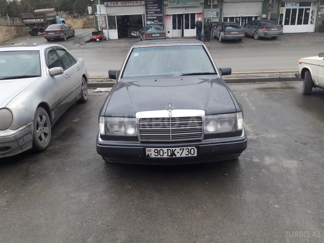 Mercedes E 200 1991, 250,000 km - 2.0 l - Bakı