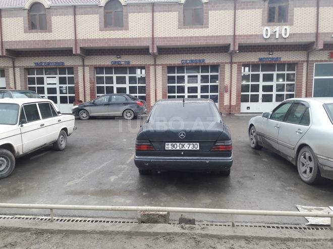 Mercedes E 200 1991, 250,000 km - 2.0 l - Bakı
