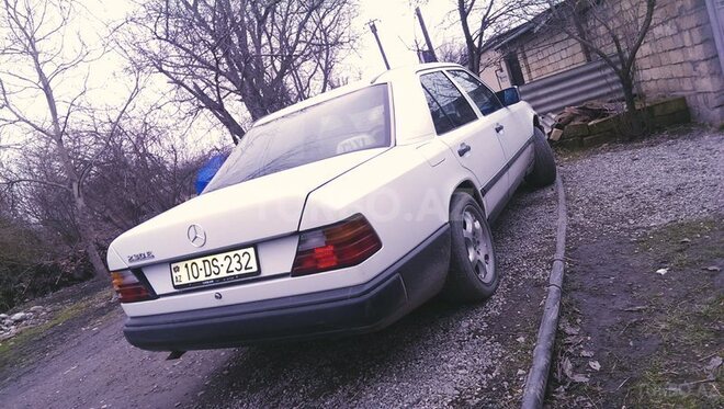 Mercedes E 230 1987, 244,583 km - 2.3 l - Xaçmaz