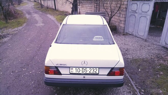 Mercedes E 230 1987, 244,583 km - 2.3 l - Xaçmaz