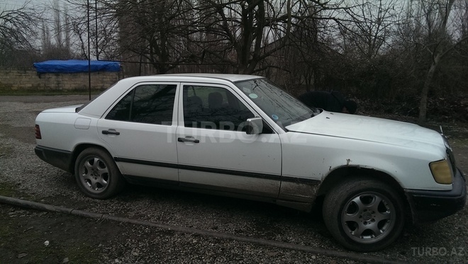 Mercedes E 230 1987, 244,583 km - 2.3 l - Xaçmaz
