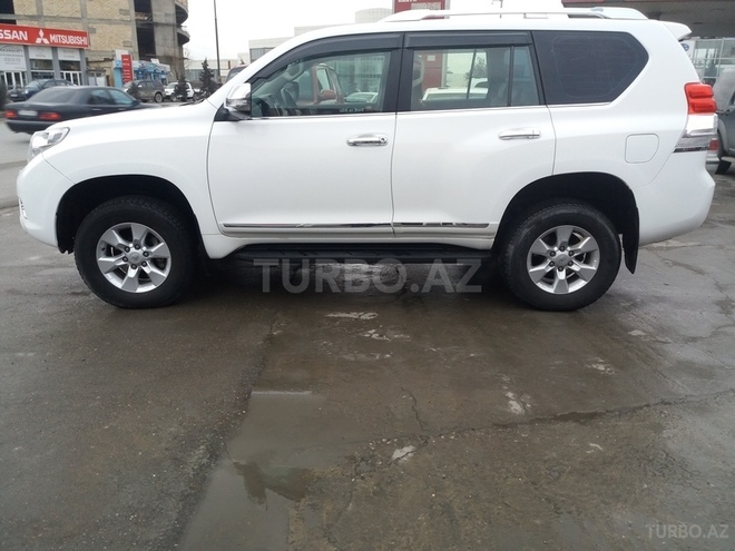 Toyota Prado 2012, 128,000 km - 3.0 l - Bakı