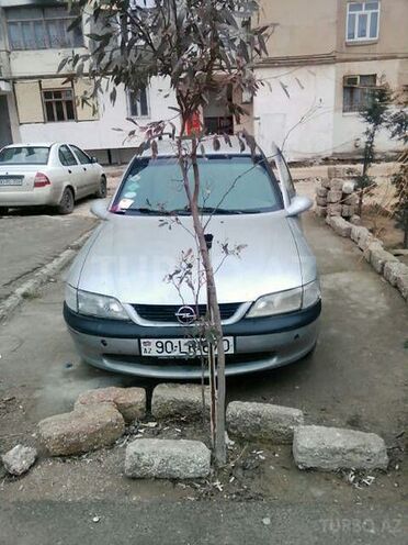 Opel Astra 1998, 220,000 km - 2.0 l - Bakı