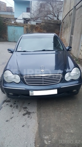Mercedes C 220 2001, 329,000 km - 2.2 l - Bakı