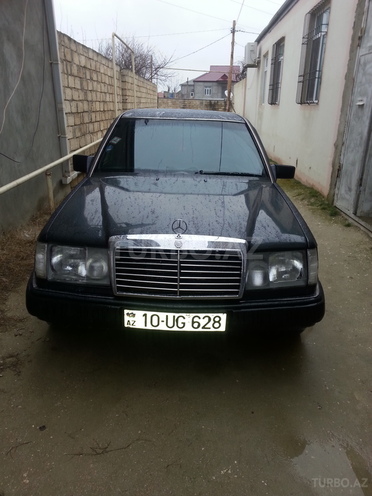 Mercedes E 200 1991, 320,000 km - 2.0 l - Bakı