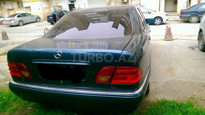 Mercedes E 300 1998, 250,000 km - 3.0 l - Bakı
