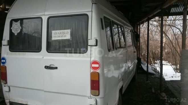 Mercedes  1995, 896,556 km - 2.5 l - İsmayıllı