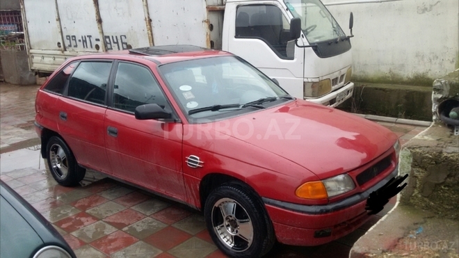 Opel Astra 1996, 235,000 km - 1.4 l - Bakı