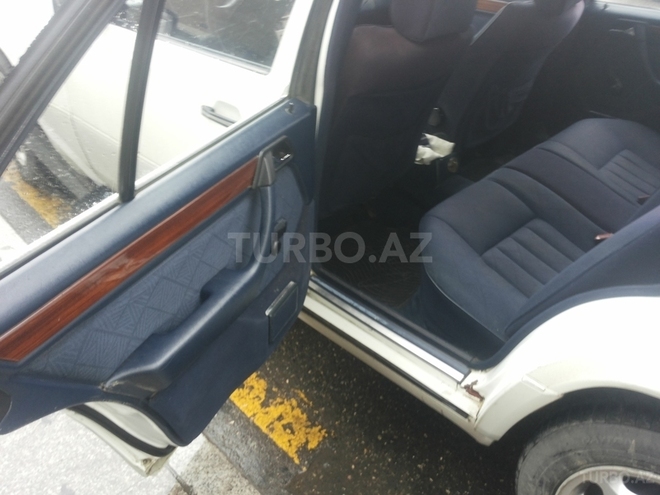 Mercedes E 200 1994, 335,456 km - 2.0 l - Bakı