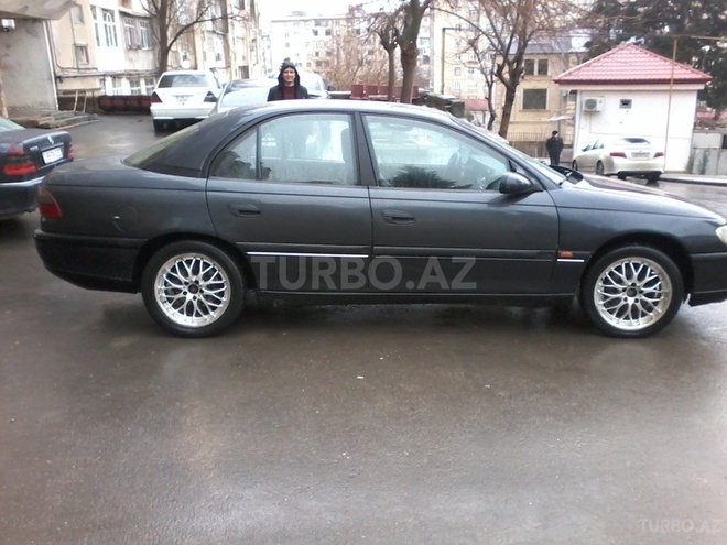 Opel Omega 1996, 250,000 km - 2.5 l - Bakı