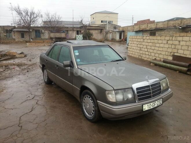 Mercedes E 230 1991, 255,142 km - 2.3 л - Sumqayıt