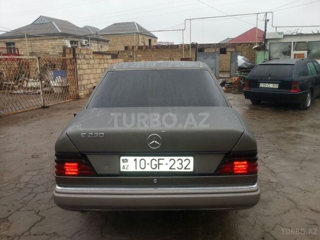 Mercedes E 230 1991, 255,142 km - 2.3 л - Sumqayıt