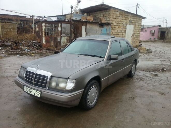 Mercedes E 230 1991, 255,142 km - 2.3 л - Sumqayıt