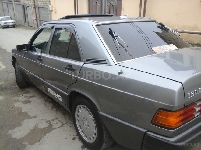 Mercedes 190 1990, 280,000 km - 2.0 l - Bakı