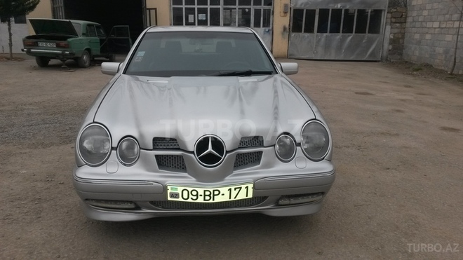 Mercedes E 240 1997, 285,000 km - 2.4 l - Bərdə