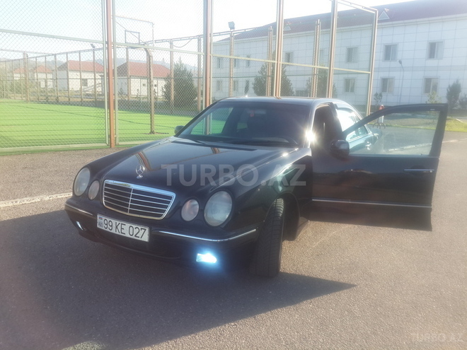 Mercedes E 270 2000, 366,000 km - 2.7 l - Ağsu