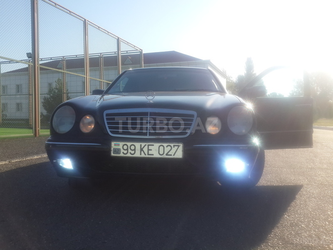 Mercedes E 270 2000, 366,000 km - 2.7 l - Ağsu