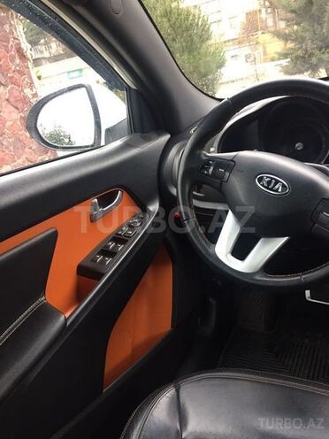 Kia Sportage 2011, 88,000 km - 2.0 l - Bakı