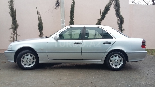 Mercedes C 200 1998, 24,963 km - 2.0 l - Bakı