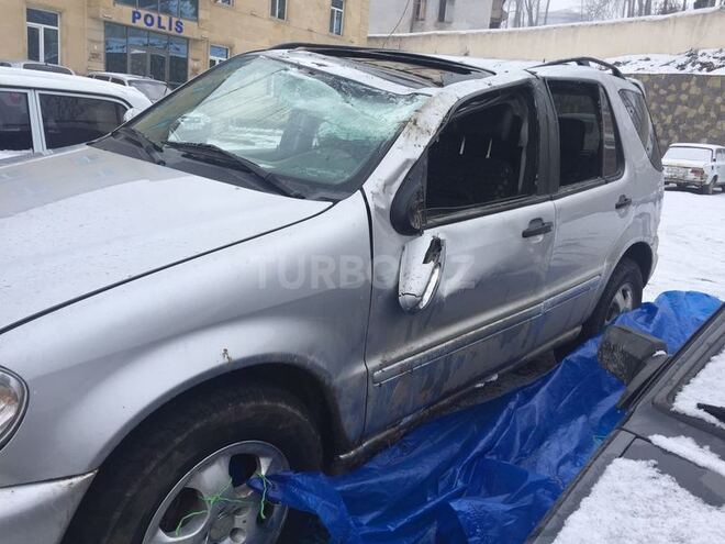 Mercedes ML 320 2002, 200,000 km - 0.3 l - Bakı