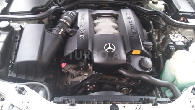 Mercedes E 240 2001, 154,189 km - 2.6 l - Bakı