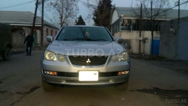 Mitsubishi Airtrek 2001, 256,712 km - 2.0 л - Tovuz