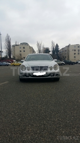 Mercedes E 220 2002, 26,000 km - 2.2 l - Bakı
