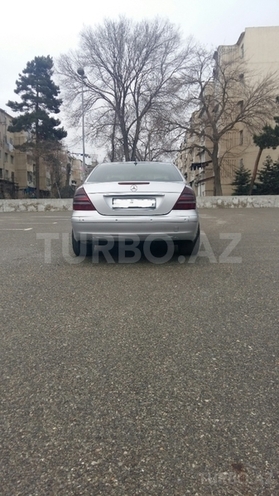 Mercedes E 220 2002, 26,000 km - 2.2 l - Bakı