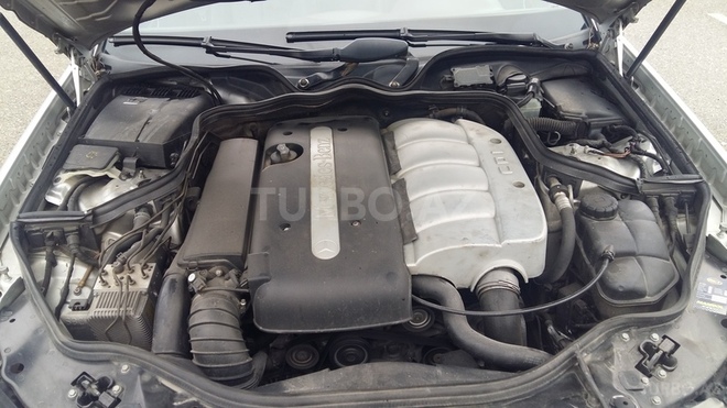 Mercedes E 220 2002, 26,000 km - 2.2 l - Bakı
