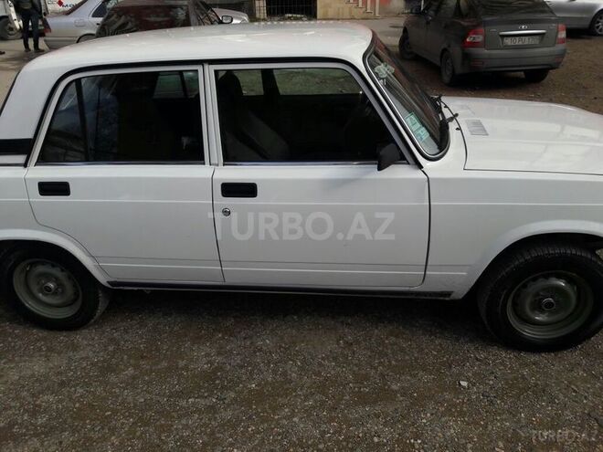LADA (VAZ) 2107 2009, 90,000 km - 1.6 л - Sumqayıt