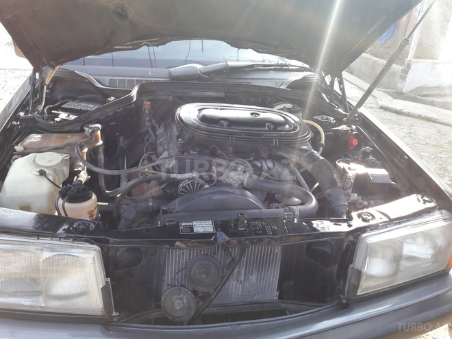 Mercedes 190 1993, 253,680 km - 2.0 l - Beyləqan