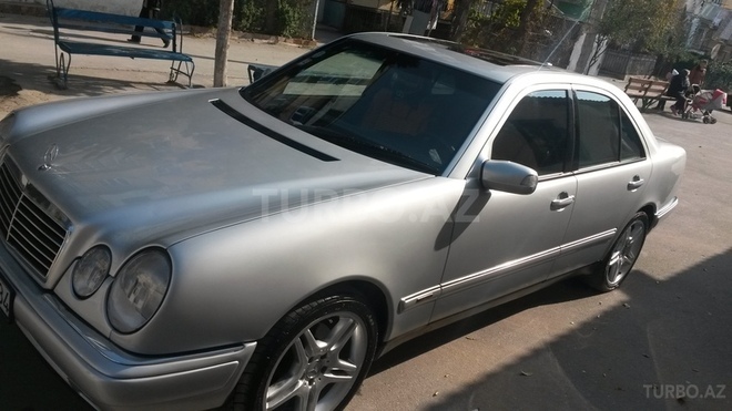 Mercedes E 320 1998, 135,000 km - 3.2 l - Bakı