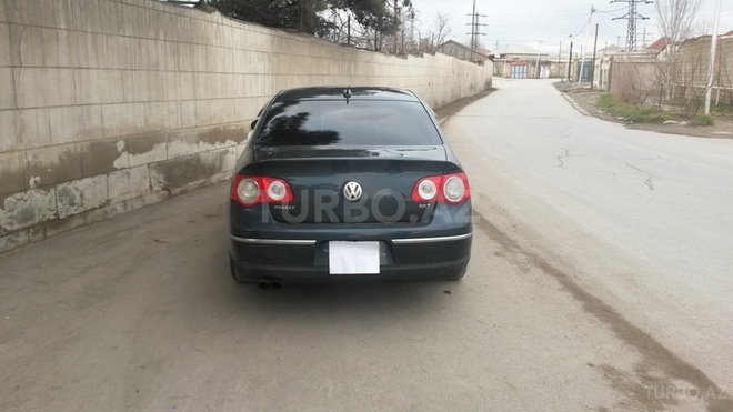 Volkswagen Passat 2005, 213,000 km - 2.0 л - Bakı