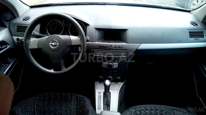 Opel Astra 2005, 215,000 km - 1.8 l - Bakı