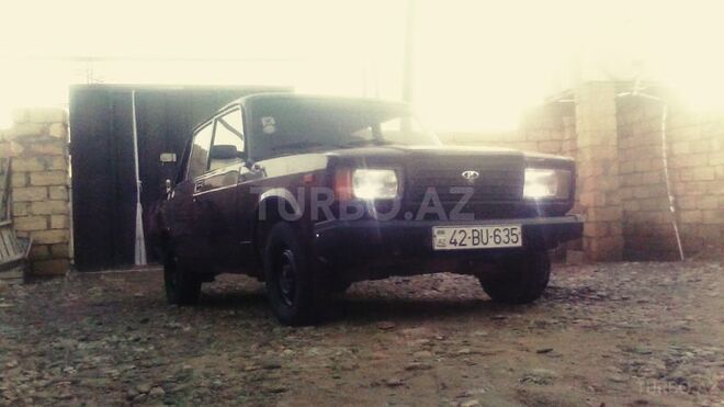 LADA (VAZ) 2107 1991, 4,200,635 km - 1.6 l - 