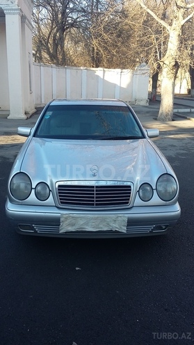 Mercedes E 200 1999, 190,000 km - 2.0 l - Yevlax