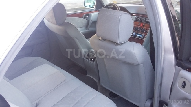 Mercedes E 200 1999, 190,000 km - 2.0 l - Yevlax