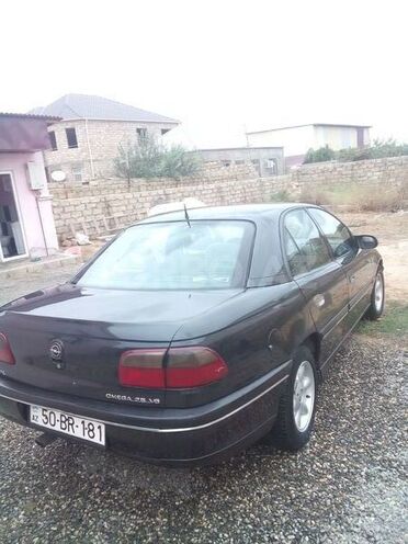 Opel Omega 1994, 274,960 km - 2.5 l - Qazax