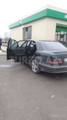 Mercedes E 270 2000, 195,366 km - 2.7 l - Bakı