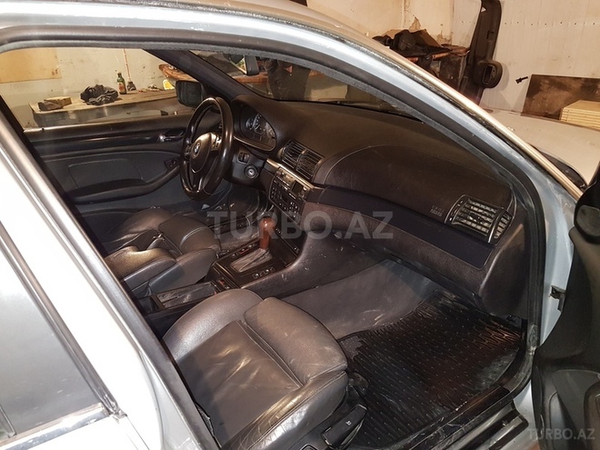 BMW 330 2003, 285,000 km - 3.0 l - Bakı